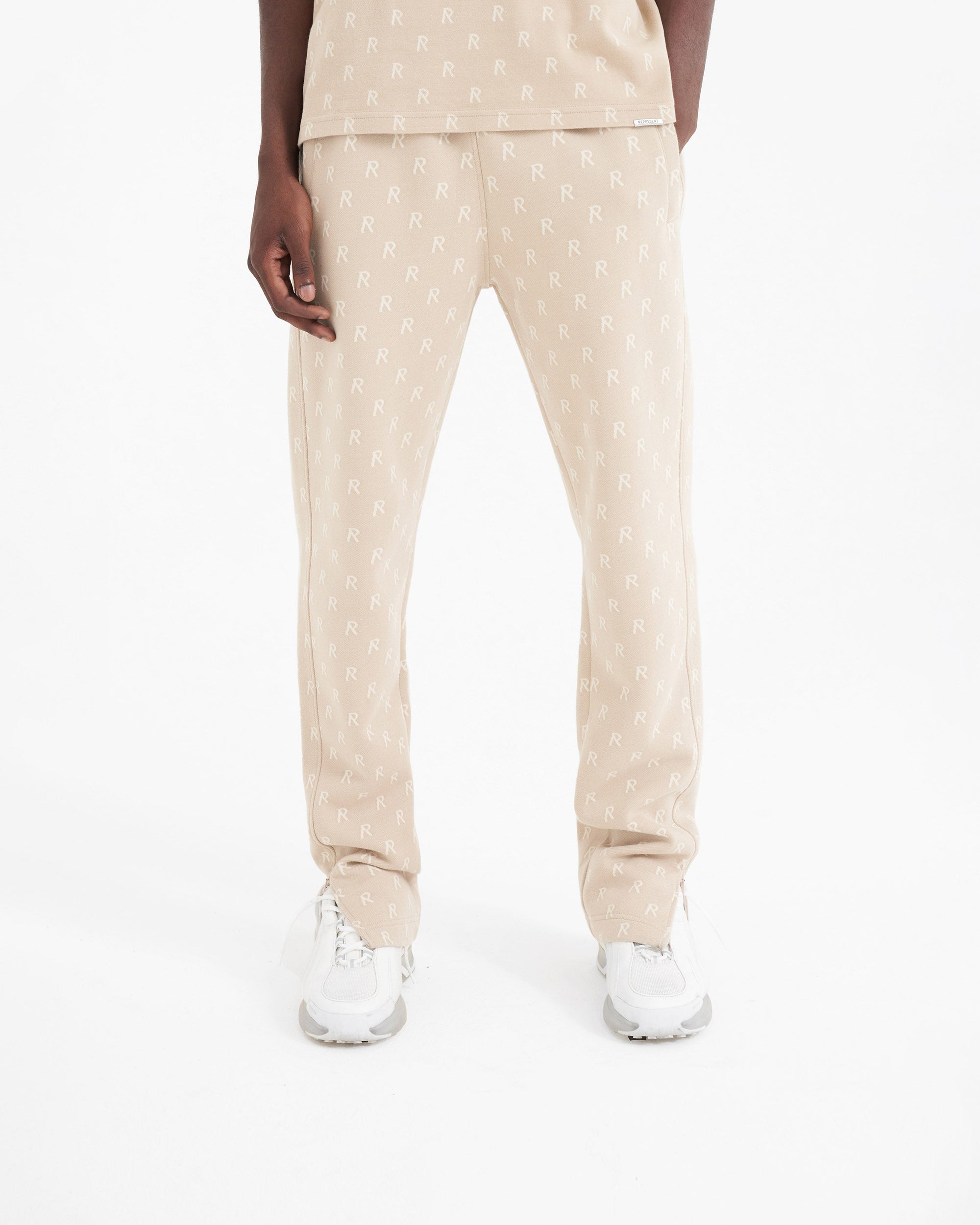 Intarsia Initial Sweatpant | Wheat Pants FW22 | Represent Clo