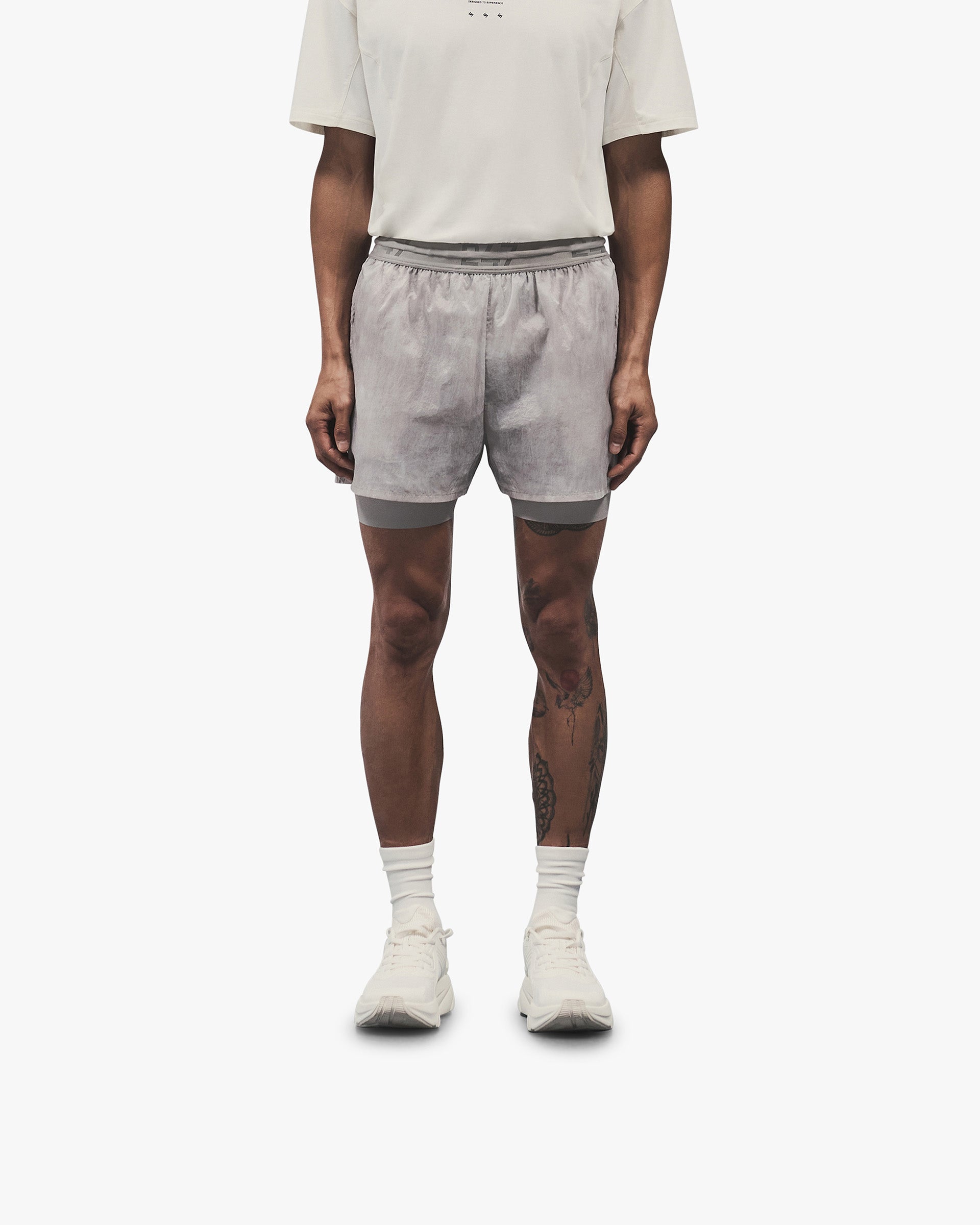 247_Trail_Shorts_-_Chalk_03.jpg