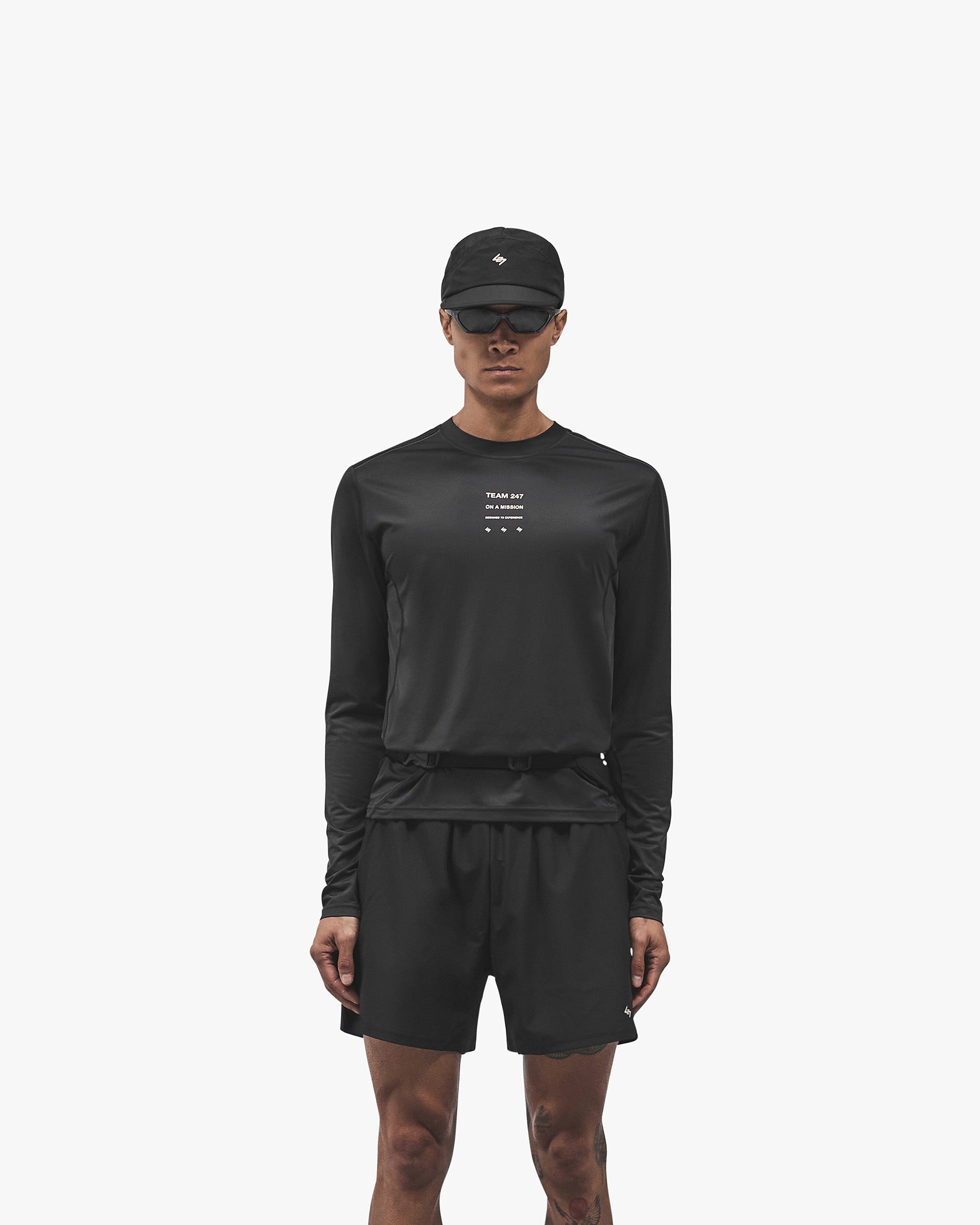 247_Trail_Long_Sleeve_T-Shirt_-_Black_03.jpg