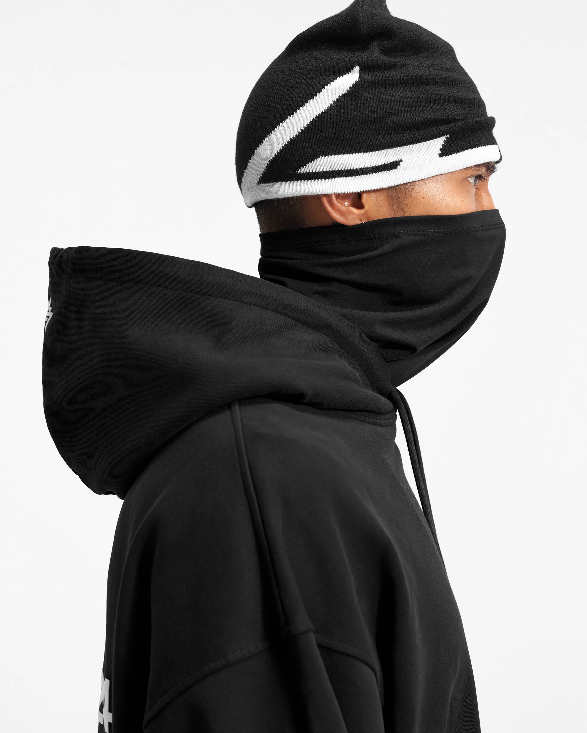 247_Snood_-_Jet_Black_03.jpg