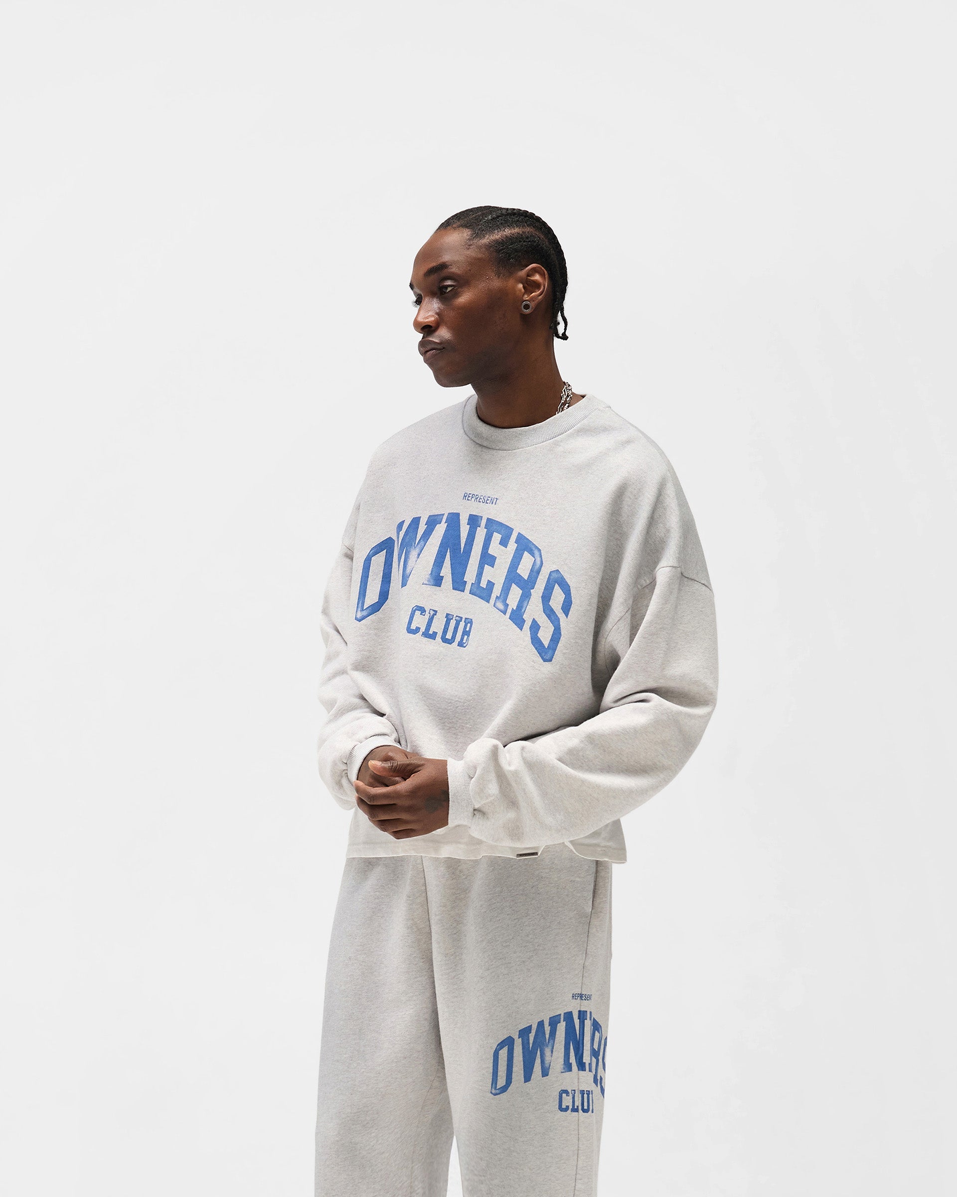 Represent_Owners_Club_Sweater_-_Sprayed_Ice_Grey_Marl_04.jpg