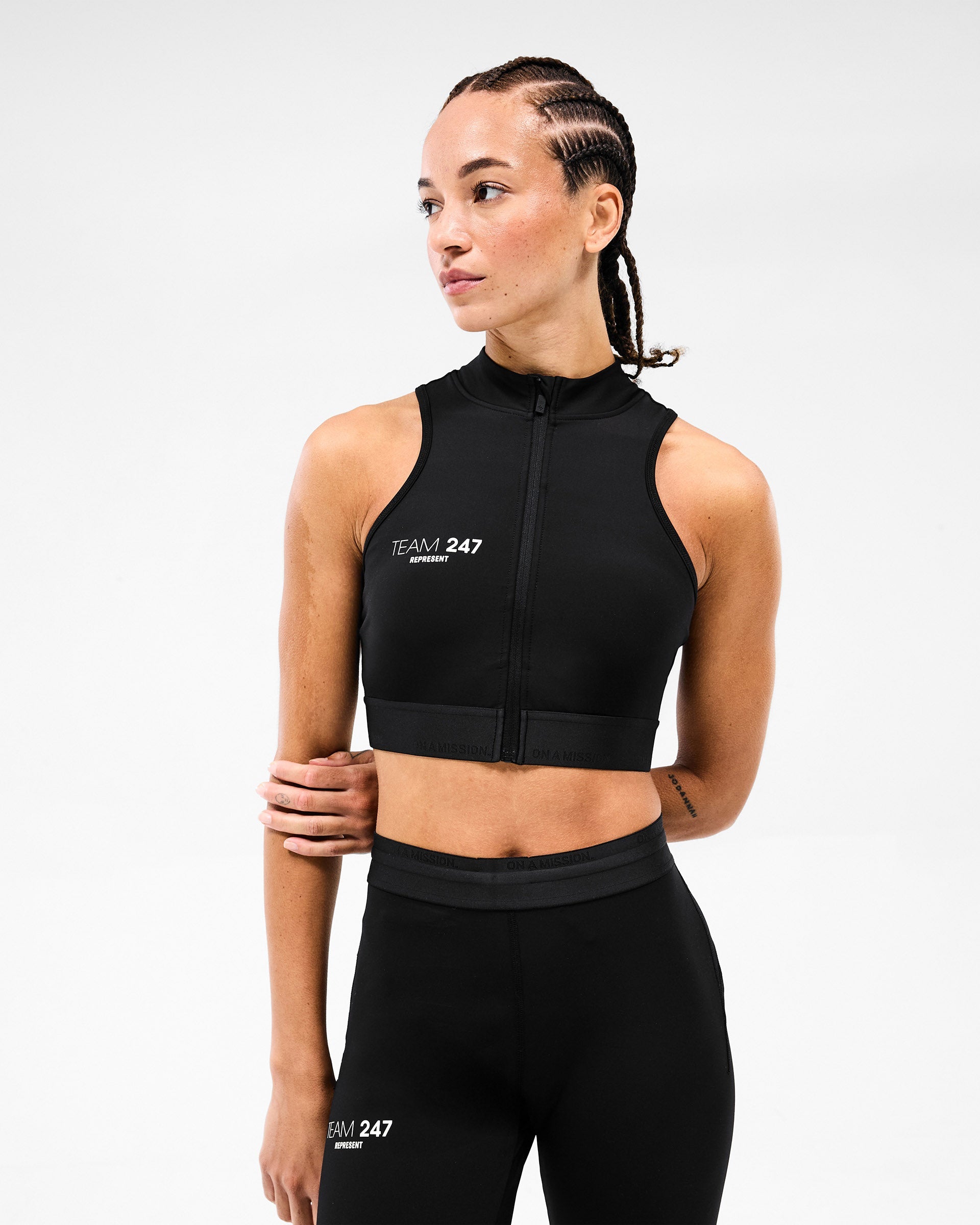247 Zip Front Performance Crop - Black