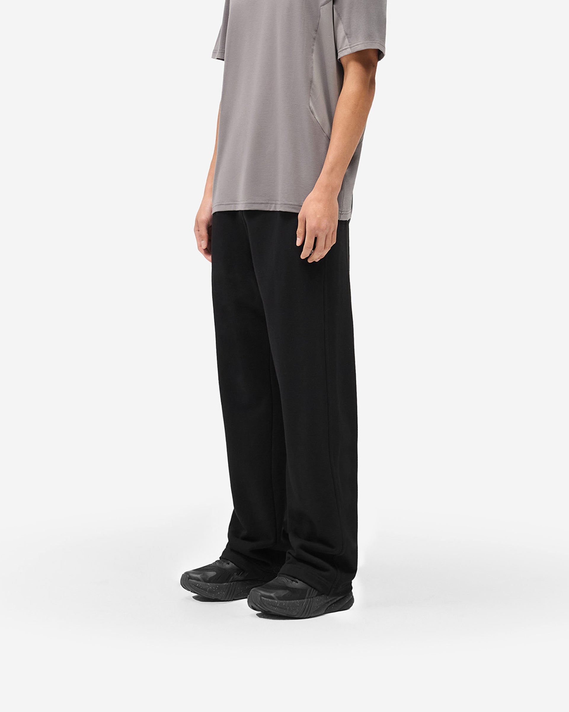 247_Uprising_Straight_Leg_Jogger_-_Jet_Black_02.jpg