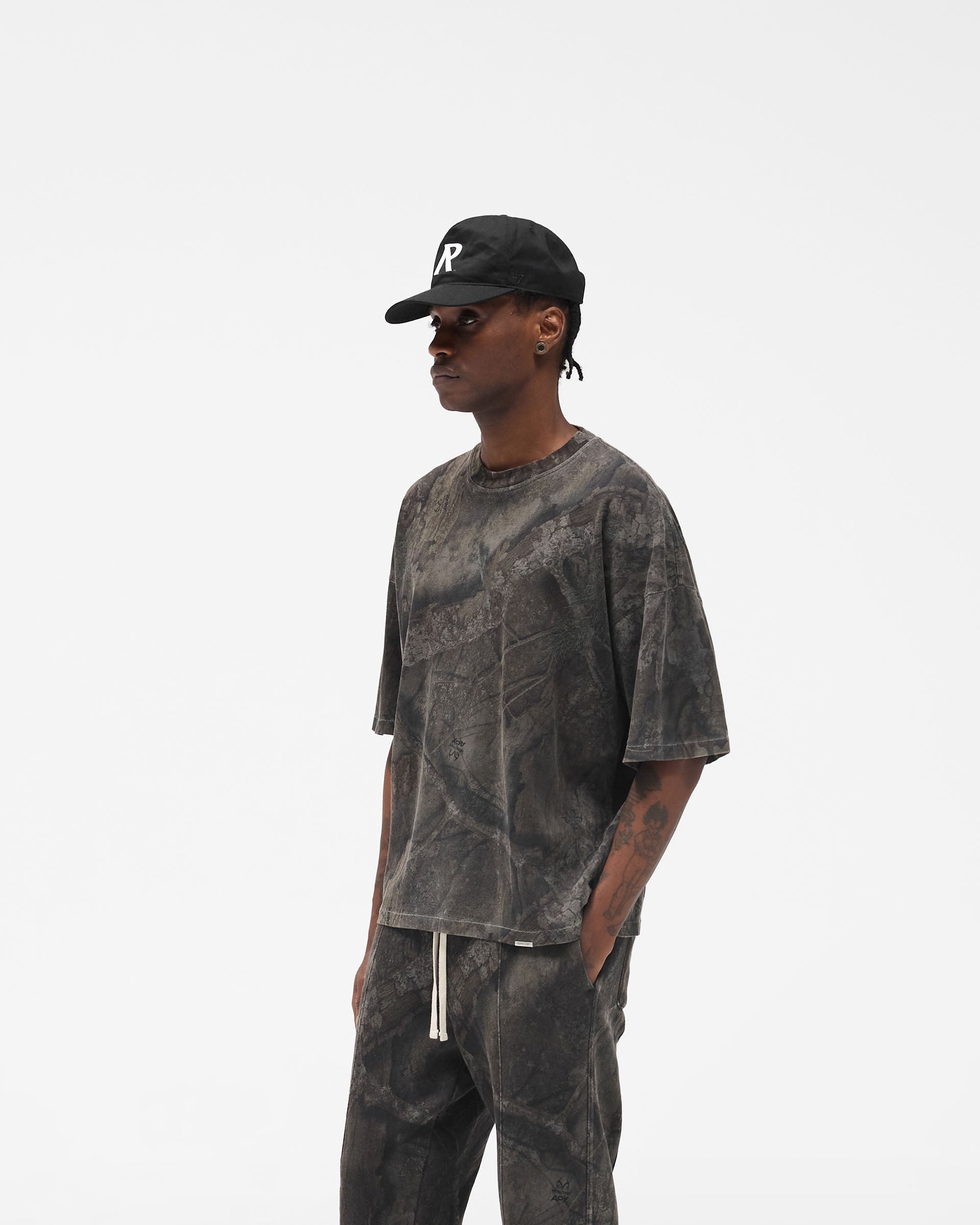Initial_Overdye_Realtree__Boxy_T-Shirt_-_Overdyed_Black_04.jpg