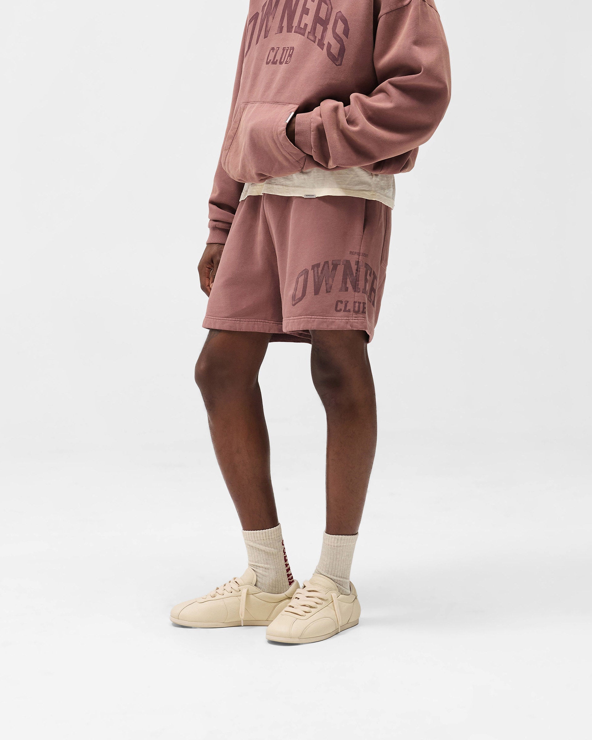 Represent_Owners_Club_Shorts_-_Smoked_Rose_02.jpg