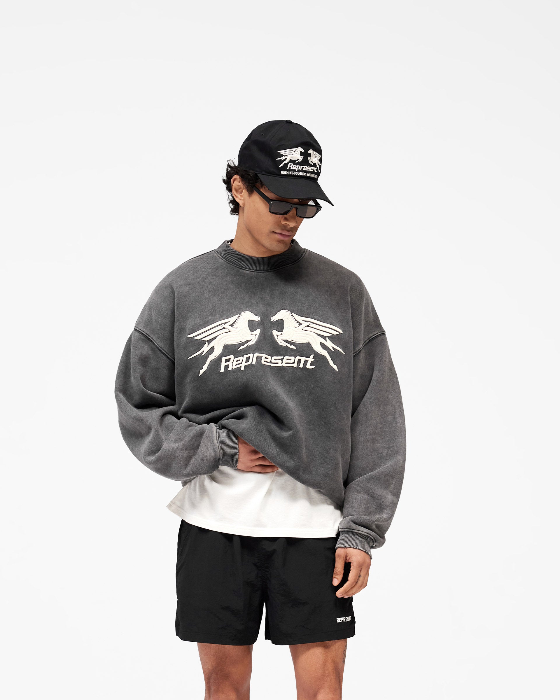Pegasus_Sweatshirt_-_Vintage_Grey_02.jpg