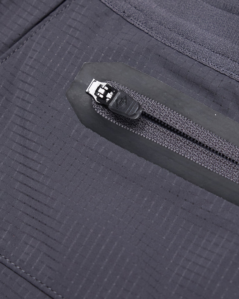 247M724-44_MATERIAL_LIGHTWEIGHT_FABRIC.jpg