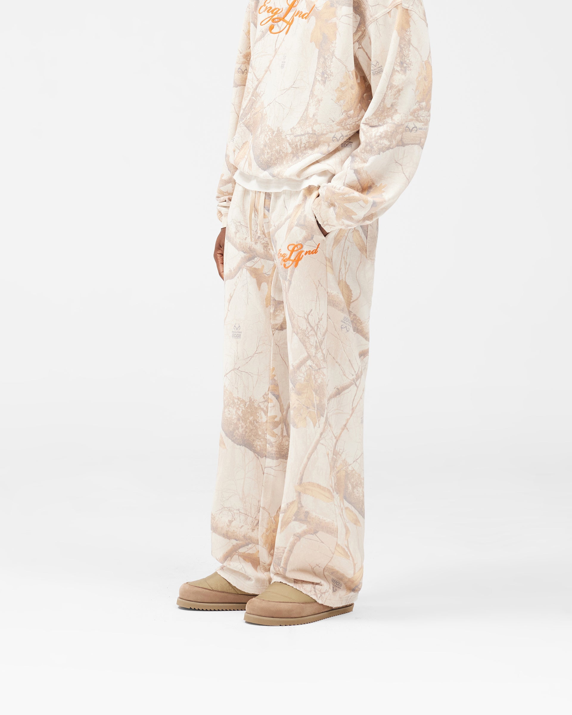 EngLAnd_Sweatpant_-_Washed_White_Realtree__04.jpg