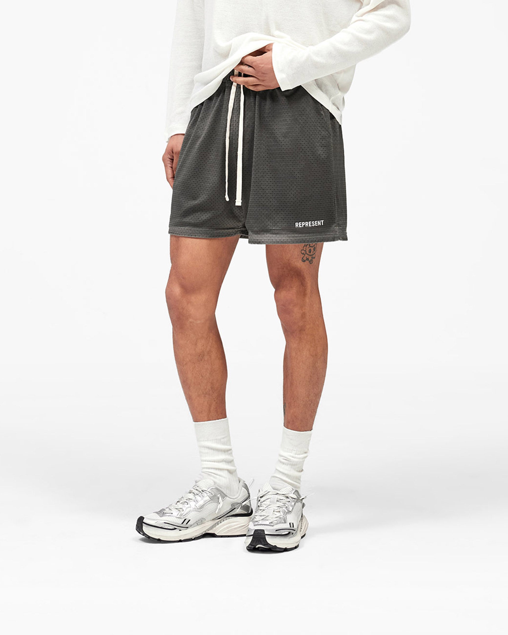Washed_Mesh_Shorts_-_Vintage_Khaki_04.jpg