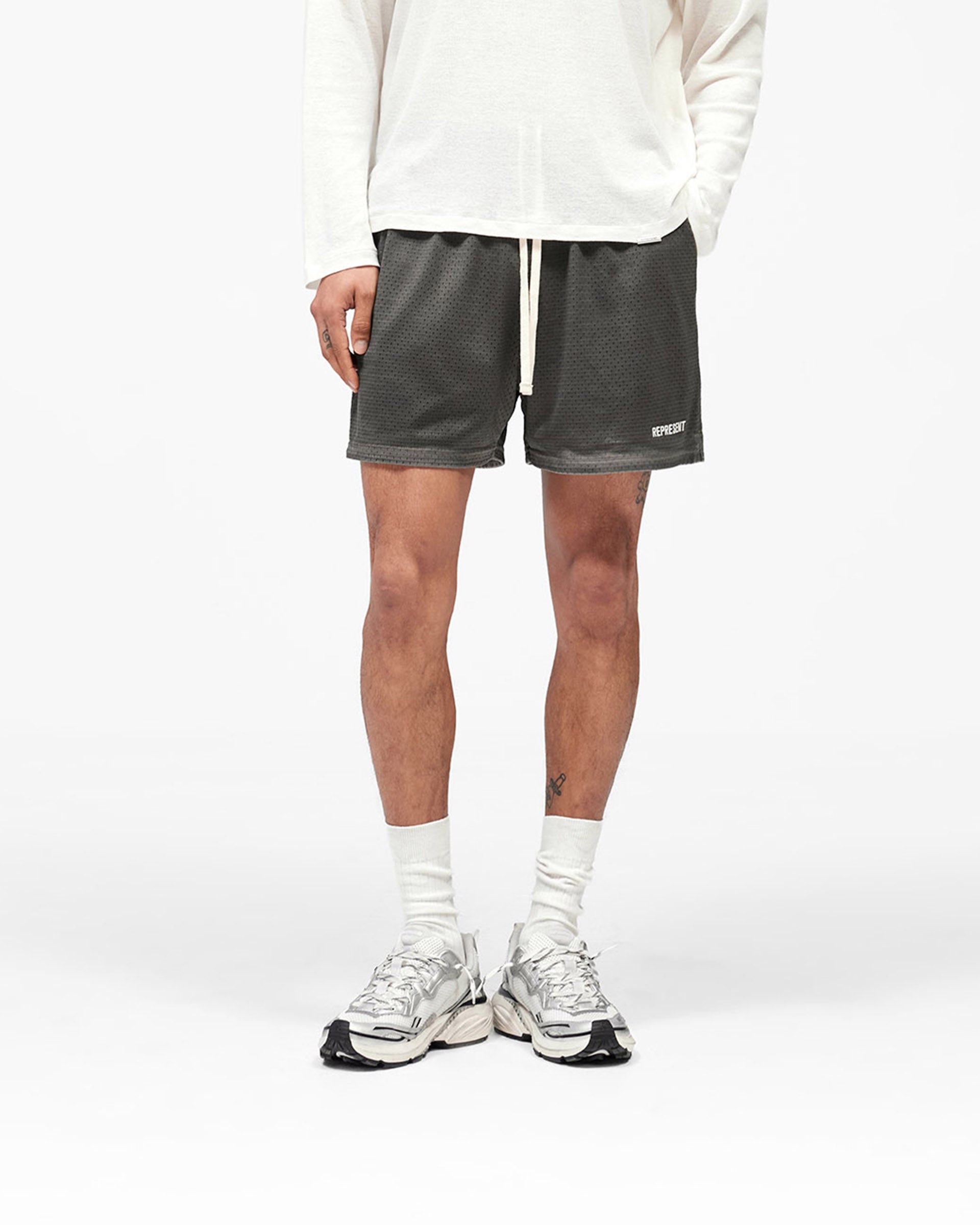 Washed_Mesh_Shorts_-_Vintage_Khaki_03.jpg