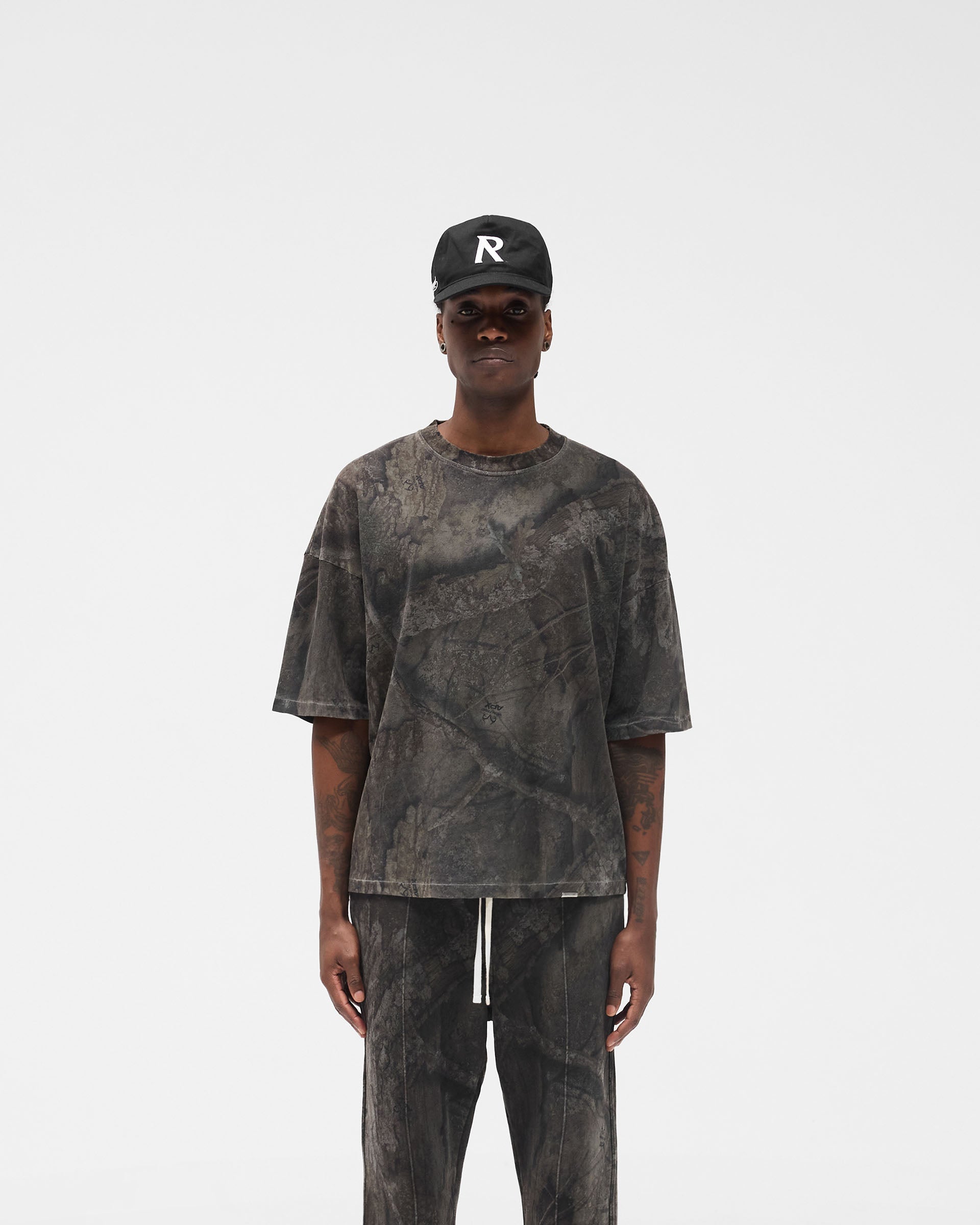 Initial_Overdye_Realtree__Boxy_T-Shirt_-_Overdyed_Black_02.jpg